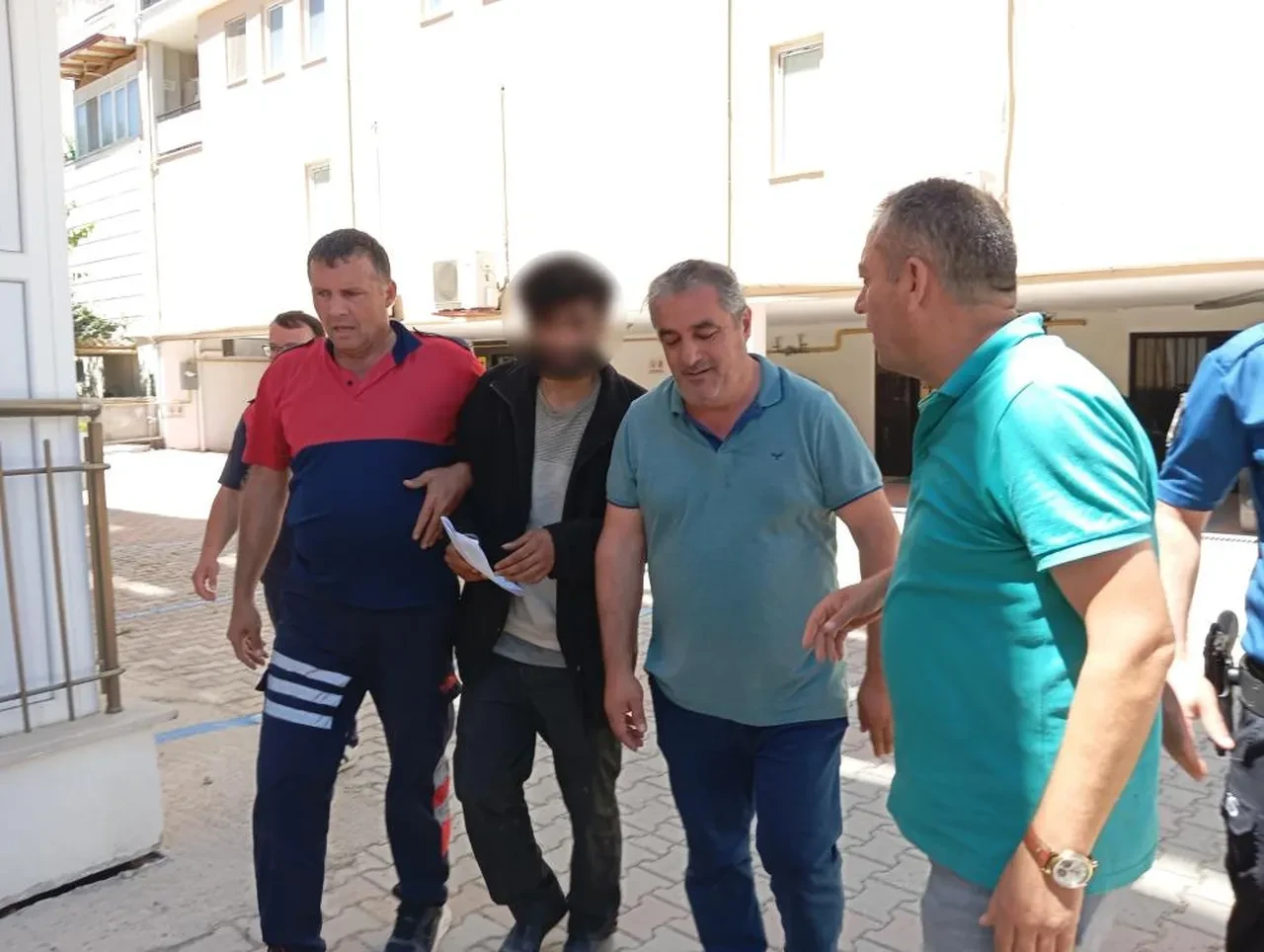 İntiharkolik Hasan yine sahnede! 200'üncü kez polisi alarma geçirdi