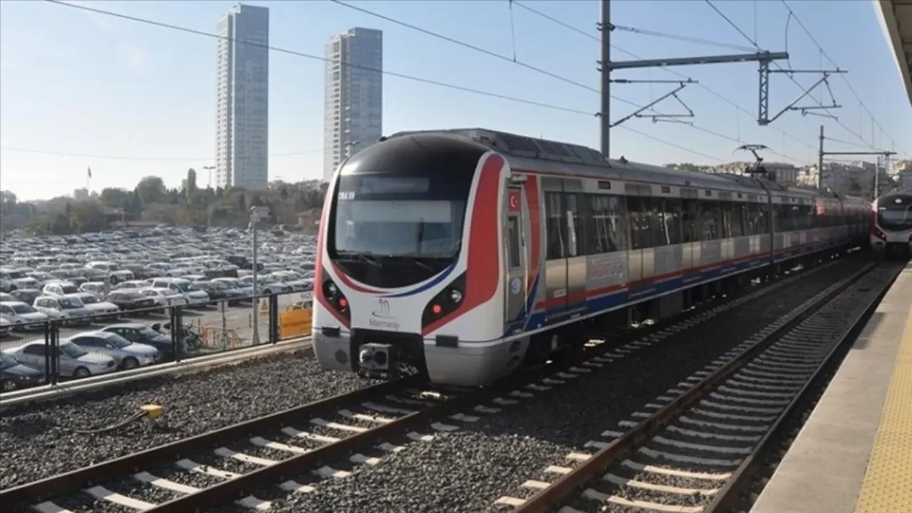 Marmaray neden çalışmıyor, arıza son dakika? Seferlerin durumu gündemde