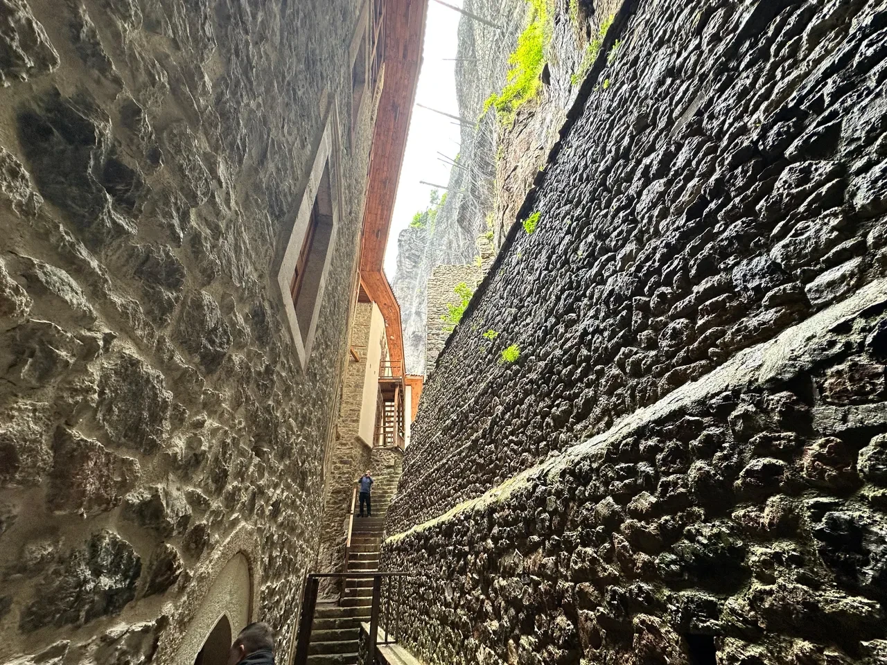 Tarihte bir ilk! İşte Sümela Manastırı'nın hiç görülmemiş benzersiz bölümleri... 