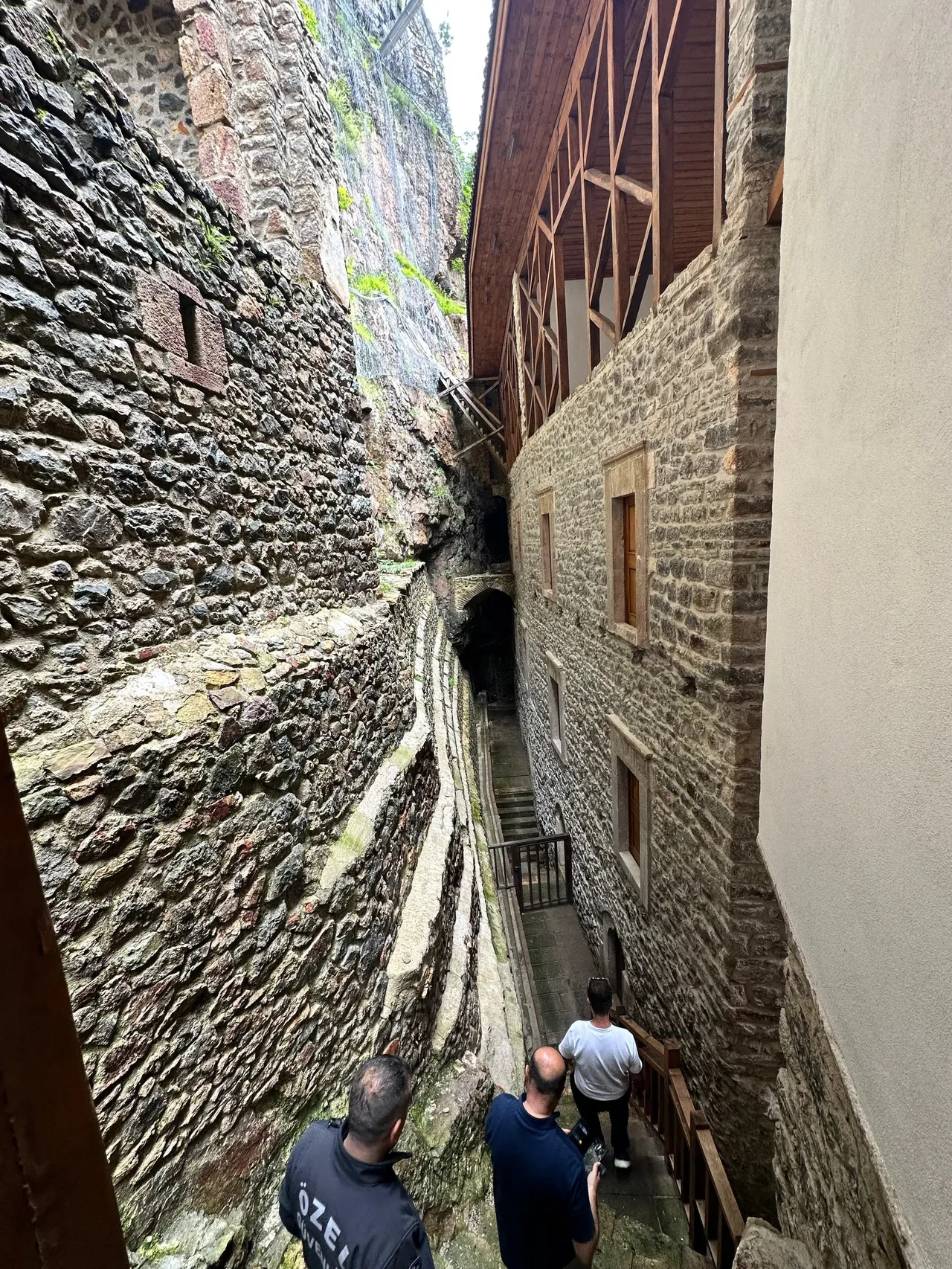 Tarihte bir ilk! İşte Sümela Manastırı'nın hiç görülmemiş benzersiz bölümleri... 