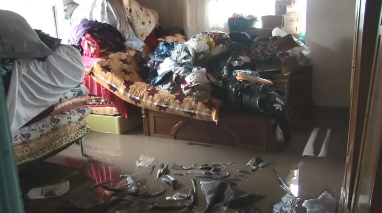 Temmuz ayında sağanak hayatı felç etti! Evler sular altında kaldı