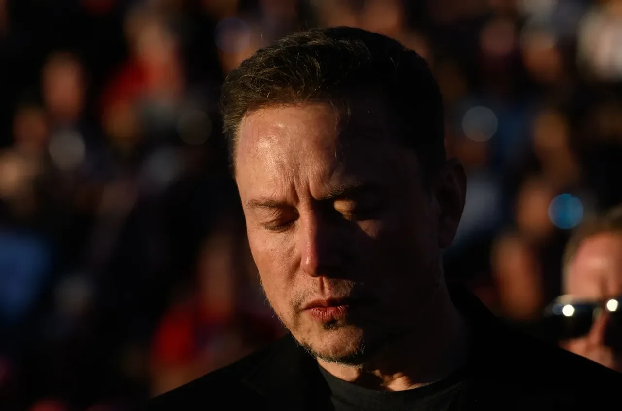 Tesla Model Y artık dünyanın en çok satan arabası değil! İşte zirvenin yeni sahibi