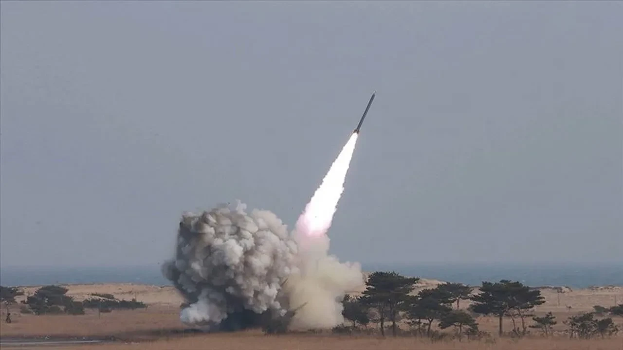 Yemen füzelerle vurdu, İsrail 