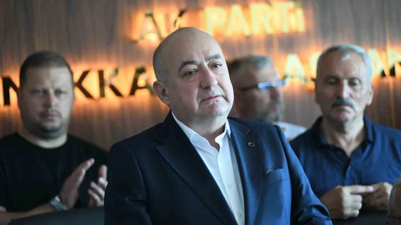 AK Partili Gider: Özgür Özel siyasete de, CHP’ye de, Türkiye’ye de yakışmıyor