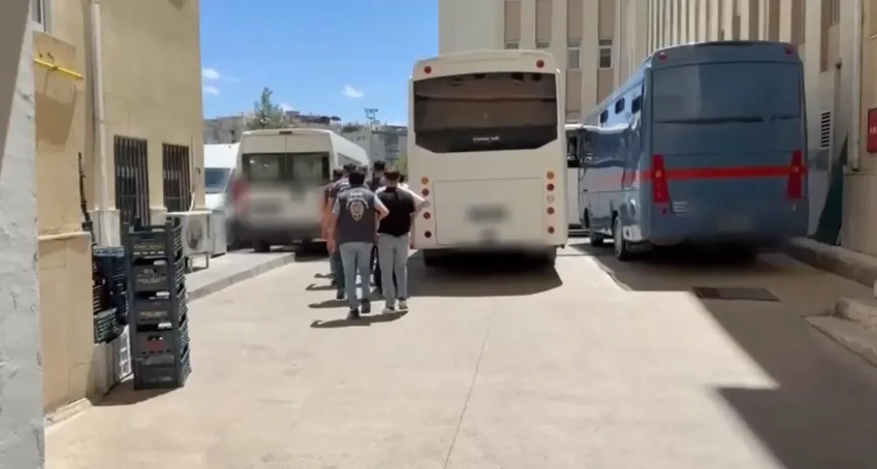 Bungalov dolandırıcılığıyla büyük vurgun! Tam 636 milyon TL