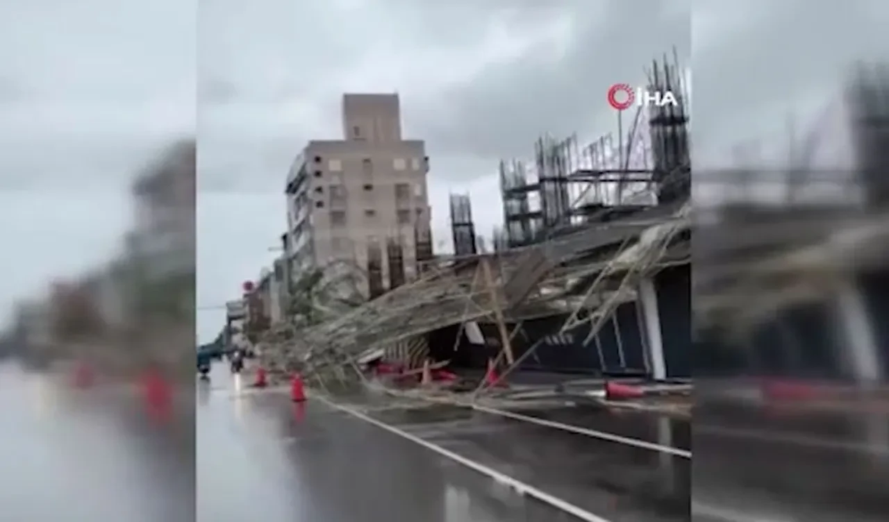 Danas Tayfunu, Tayvan'ı yerle bir etti: Ölü ve çok sayıda yaralı var