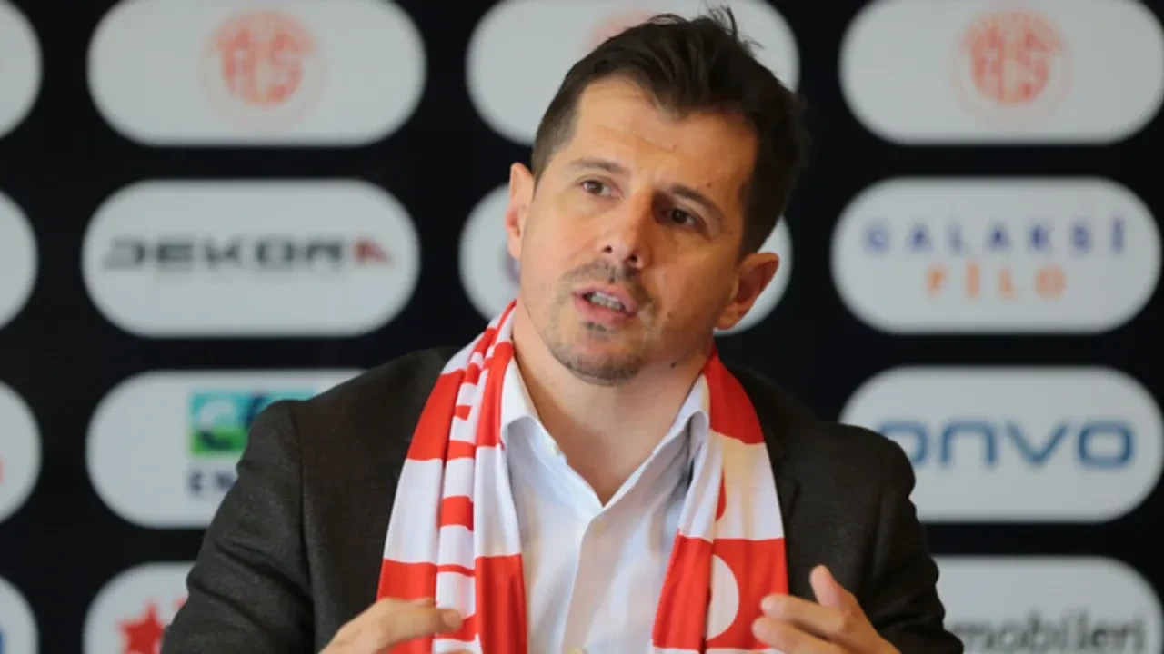 Emre Belözoğlu'ndan yıldız transferi: Anlaşma tamamlandı! 