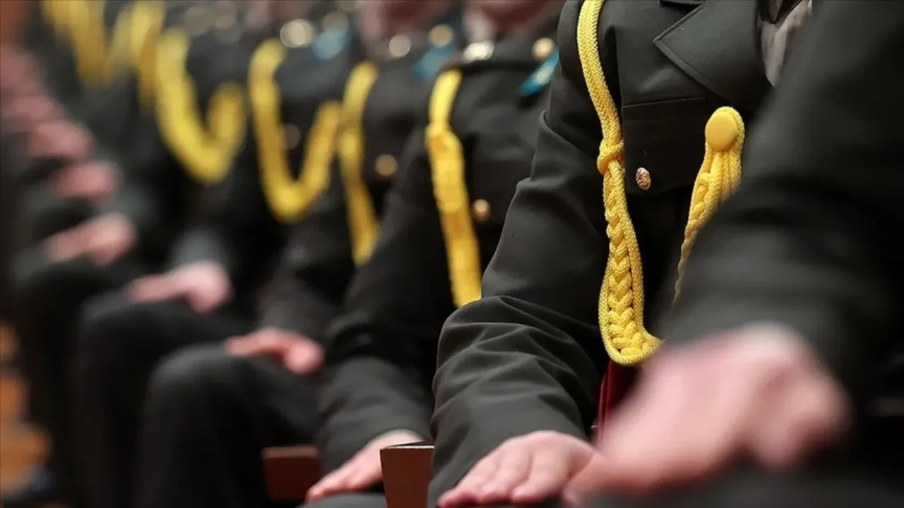 Jandarma yüzlerce subay ve astsubay adayı alacak! Başvuru tarihi ve aranan şartlar belli oldu