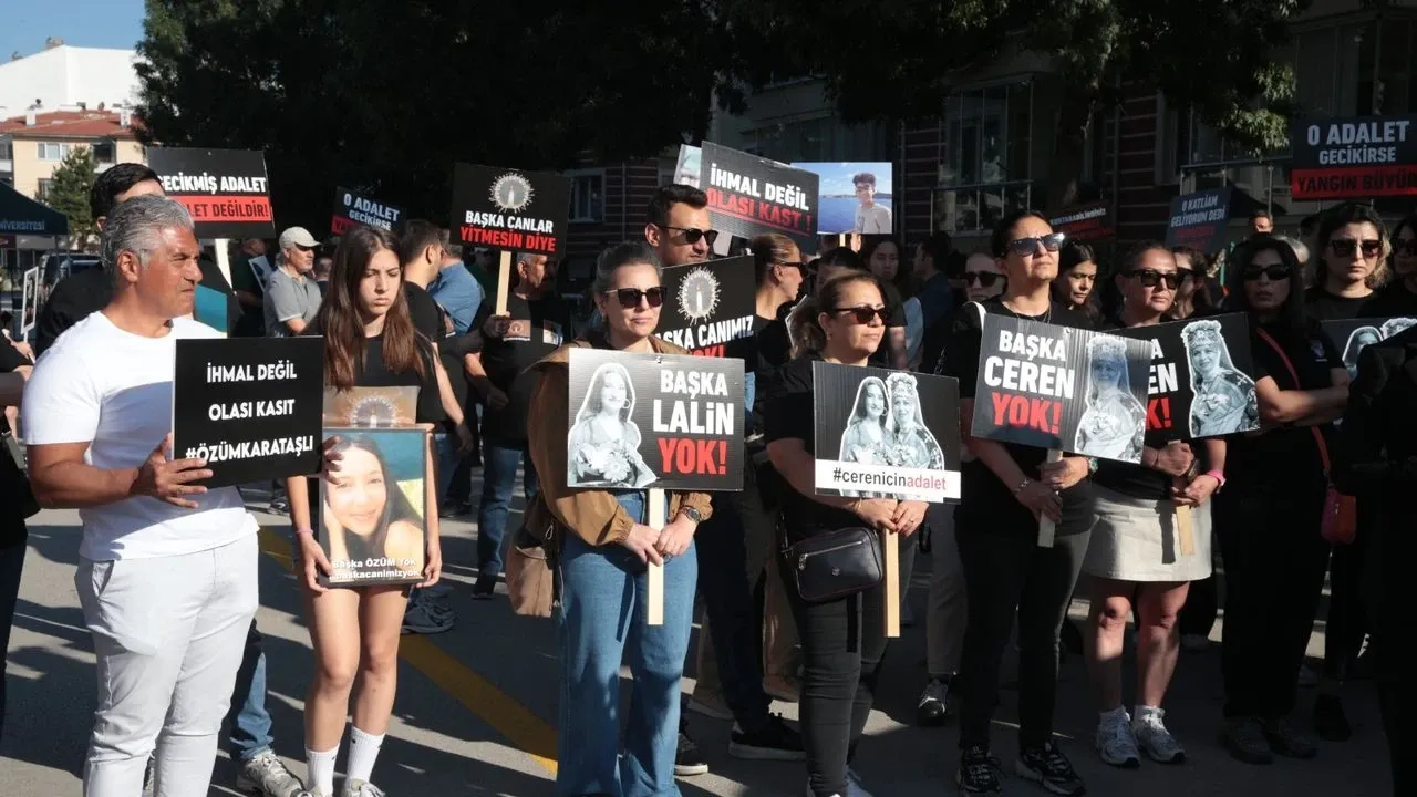 Kartalkaya faciasında yürekleri burkan olay: "Torunlarımın mezarına her gün balon takıyorum"