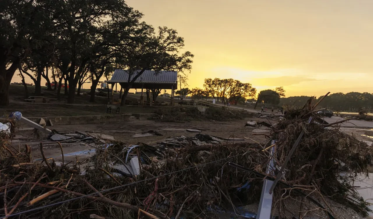 ABD'de sel felaketi: Ölü sayısı 82'ye yükseldi, çok sayıda kayıp var