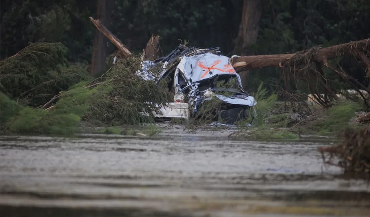 ABD'de sel felaketi: Ölü sayısı 82'ye yükseldi, çok sayıda kayıp var