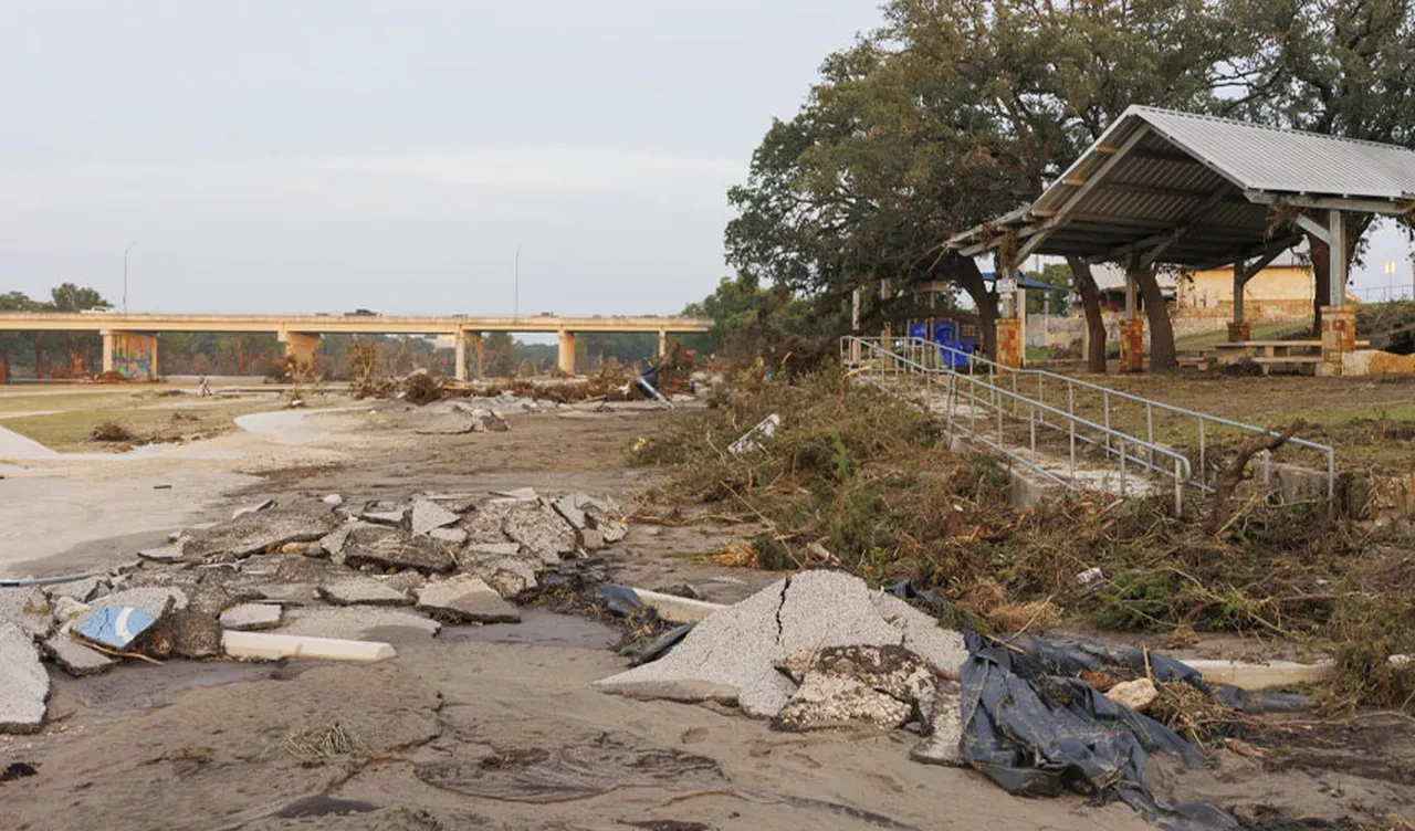 ABD'de sel felaketi: Ölü sayısı 82'ye yükseldi, çok sayıda kayıp var