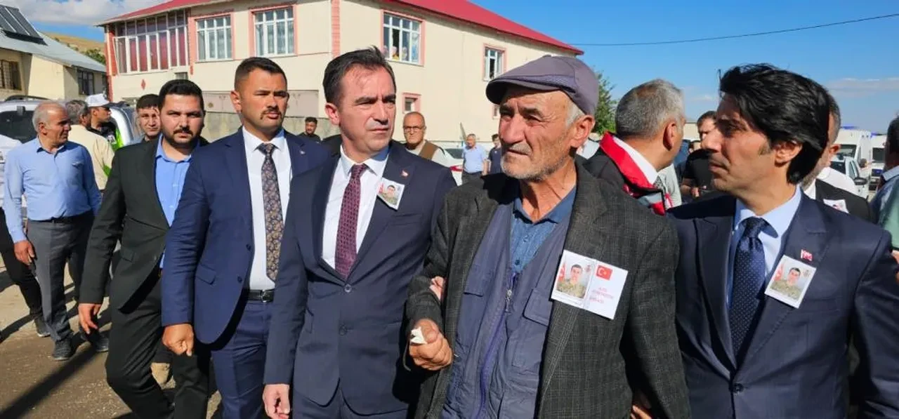 Pençe-Kilit şehitlerine acı veda! Gözyaşlarıyla ebediyete uğurlandılar