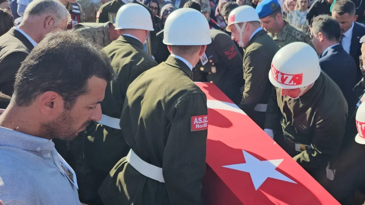 12 asker metan gazı nedeniyle hayatını kaybetmişti! Şehitlerimizin cenaze töreni
