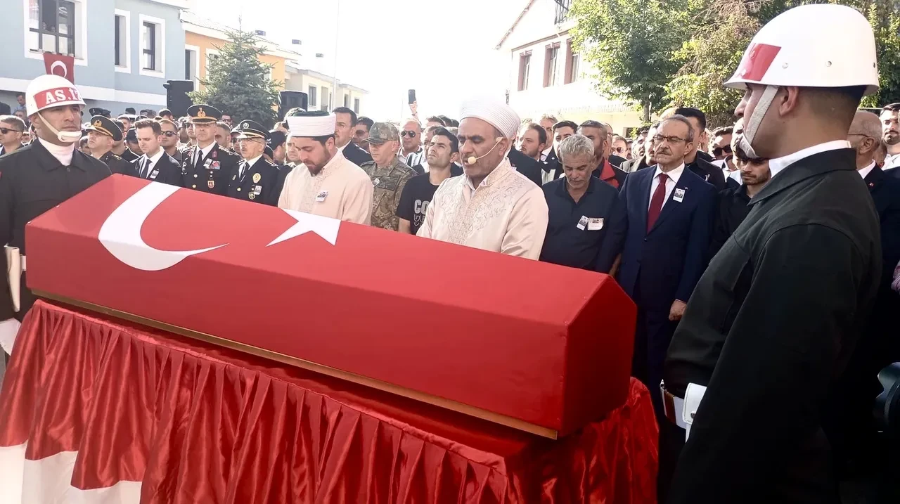 12 asker metan gazı nedeniyle hayatını kaybetmişti! Şehitlerimizin cenaze töreni