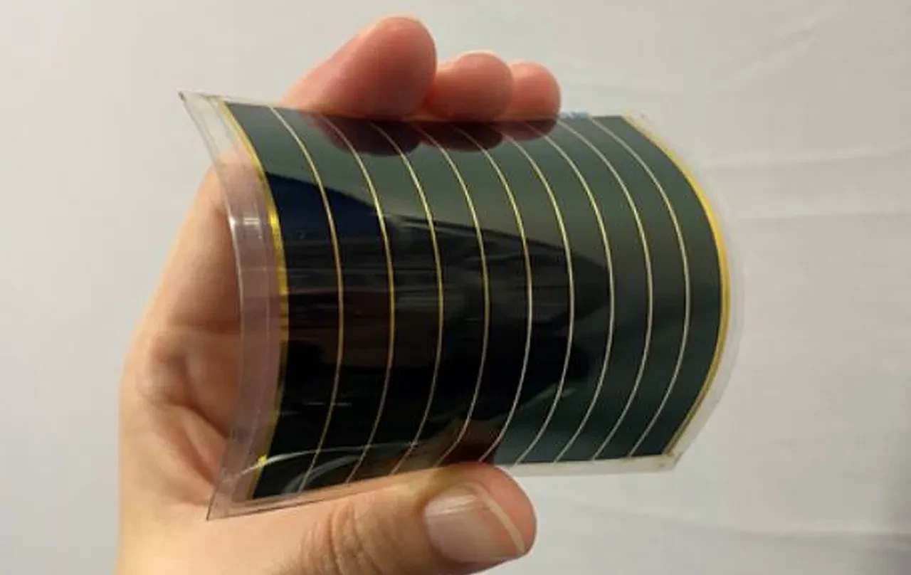 Artık telefonumuzu giysimiz şarj edecek! Süper teknoloji tanıtıldı