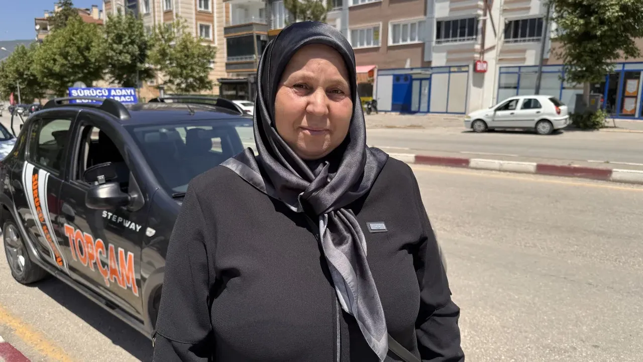 Azmin zaferi! Yılmadı, 12 kez sınava girdi, ehliyeti kaptı