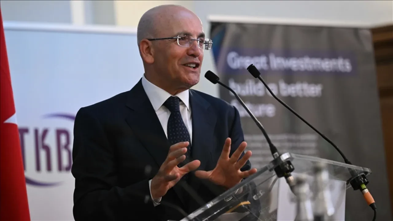 Bakan Şimşek’ten dikkat çeken enflasyon açıklaması: 2027'de tek hanelere inmesini hedefliyoruz