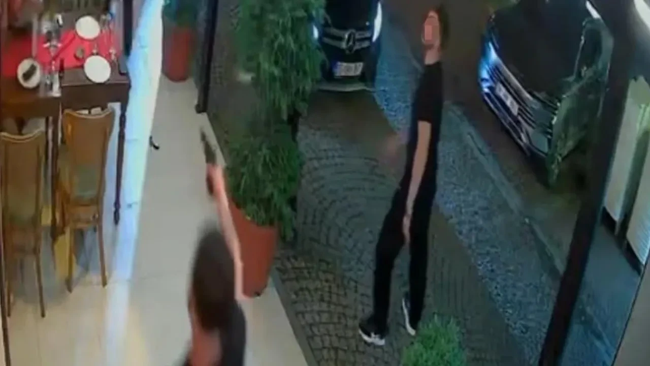 Eğlence mekanında kaos! Kurşun yağdırdılar