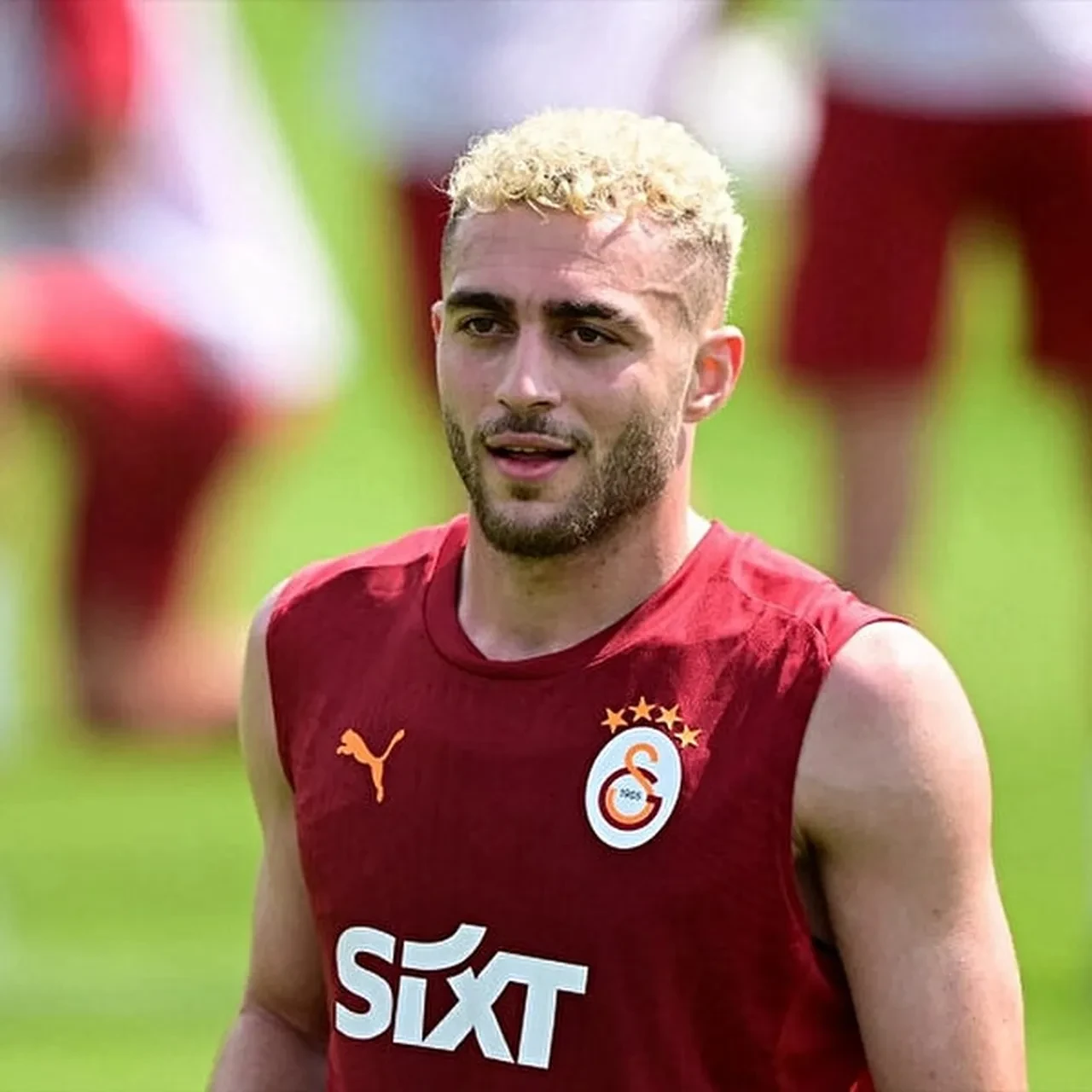Galatasaray'da sürpriz ayrılık! 2 milyona geldi, 35 milyon euroya gidiyor