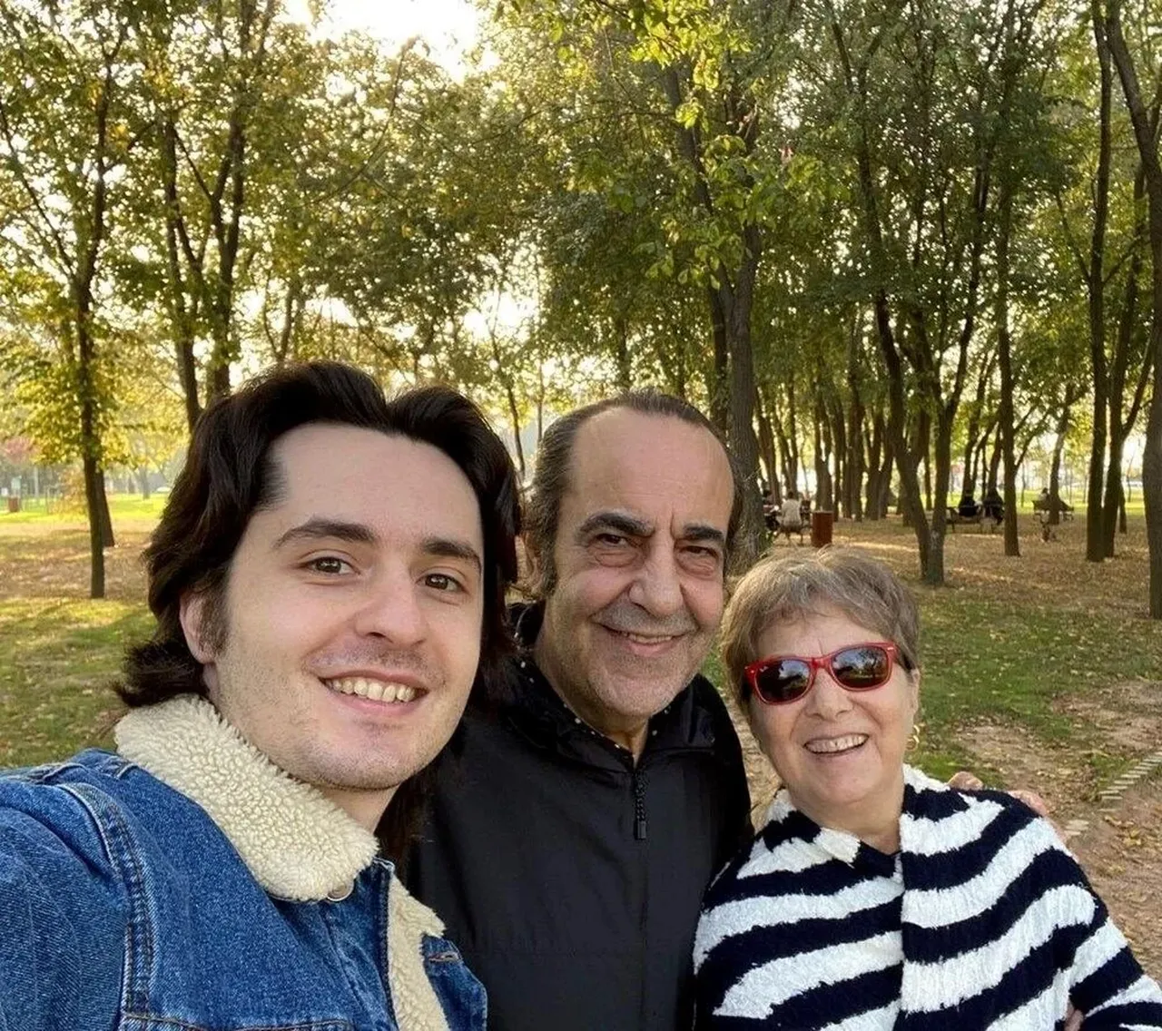 Özkan Uğur’suz ikinci yıl! Ailesinden duygusal paylaşım: Boşluğun dolmuyor