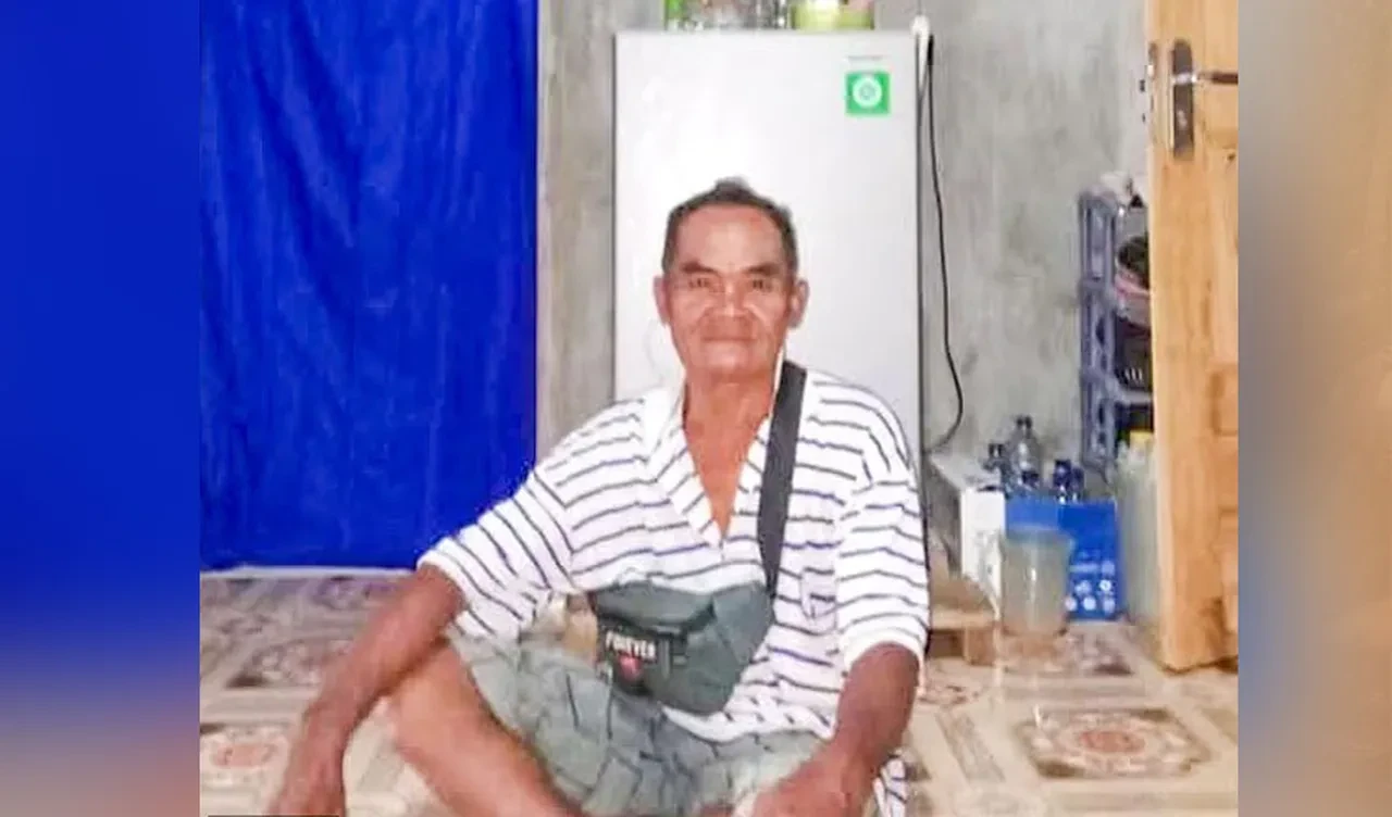 Tavukları besleyen çiftçiyi dev piton canlı canlı yuttu! Köylüler bulunduğu anı kayda aldı