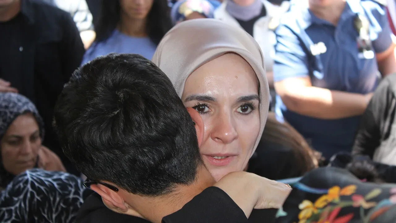 Türkiye şehitlerini ebediyete uğurladı! 12 kahraman, 12 acı hikaye