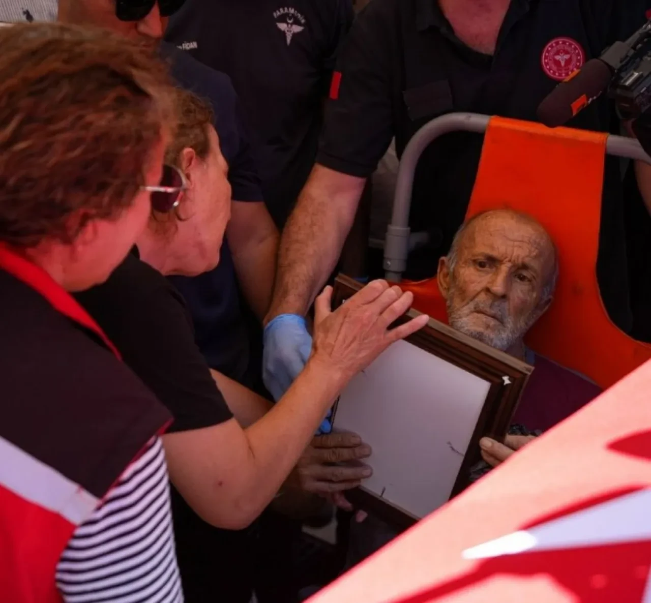 Türkiye şehitlerini ebediyete uğurladı! 12 kahraman, 12 acı hikaye