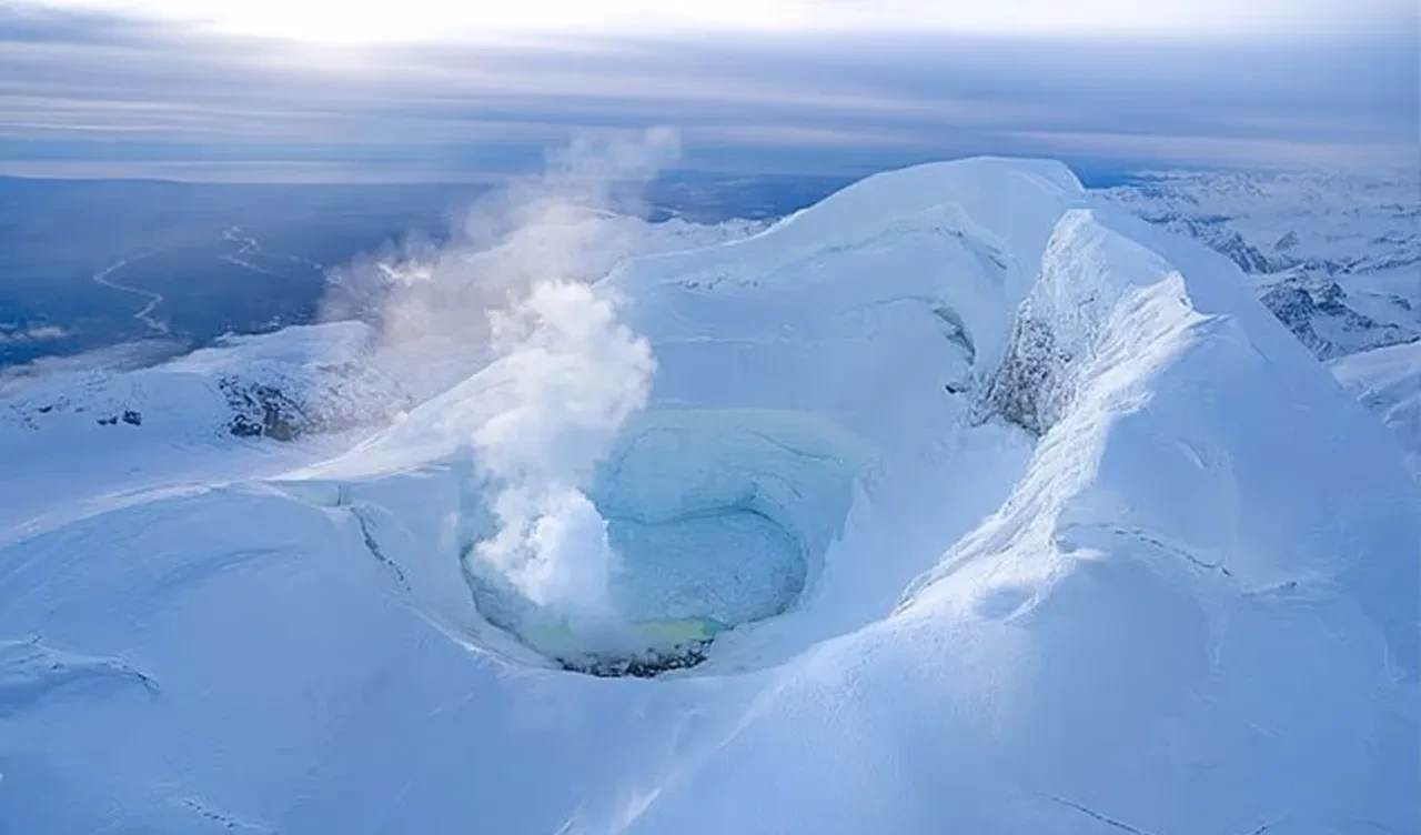 Yüzlerce uyuyan volkan patlayabilir, bunlar çok daha güçlü olabilir! Kapıdaki büyük tehlike
