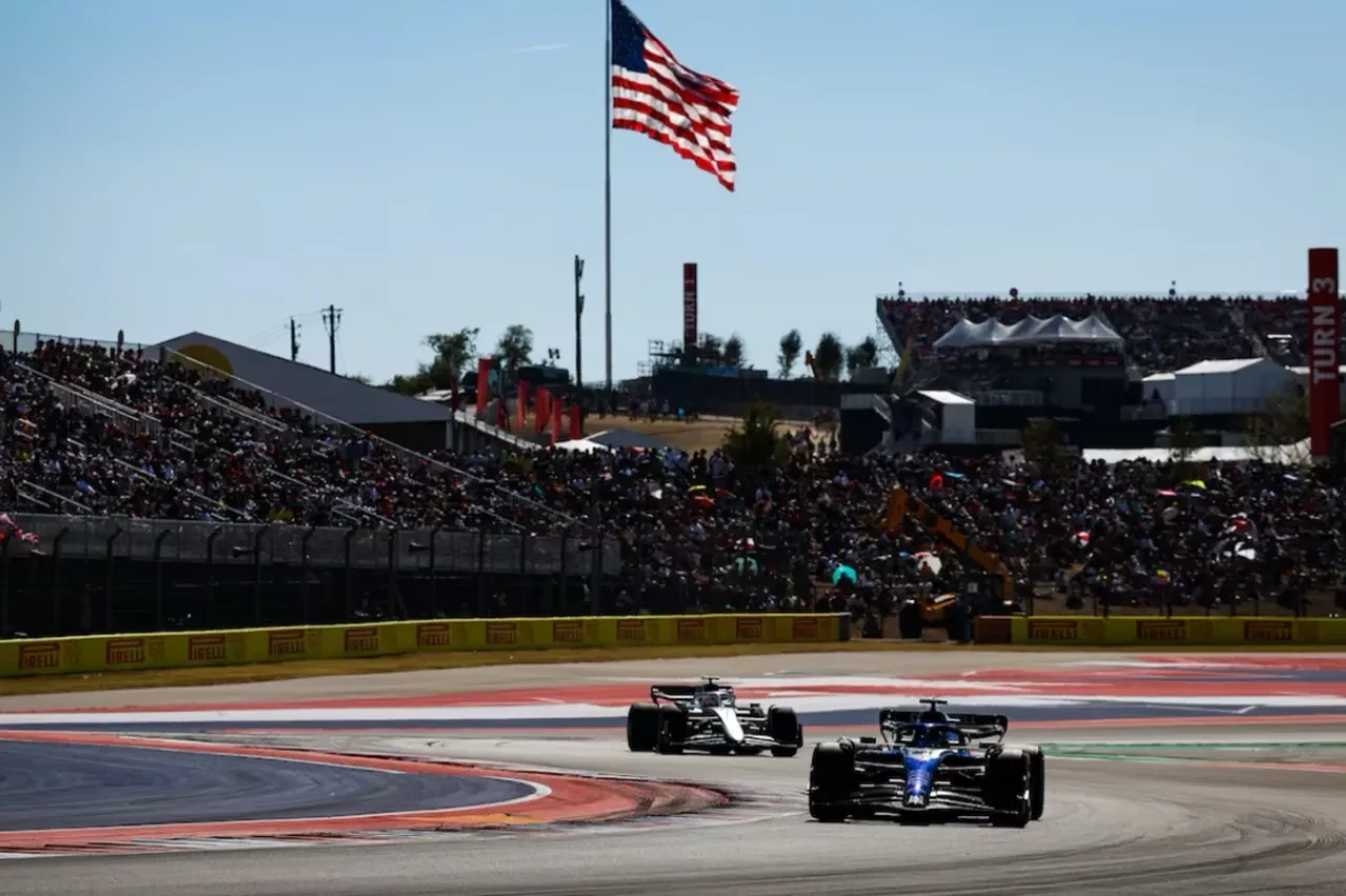 Formula 1'in yayın hakları satılabilir: Beklenmedik bir şirket talip oldu