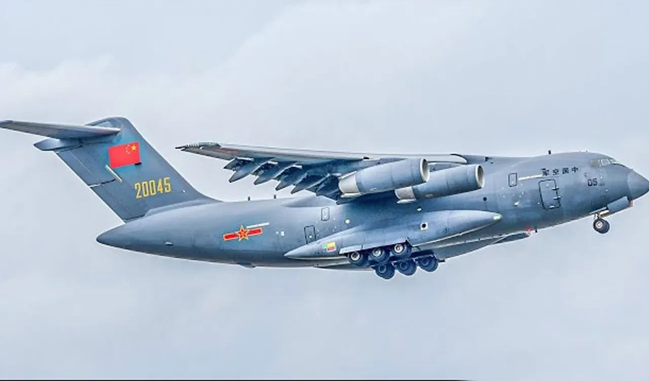 Gizemli kargo uçaklarının sırrı çözülemedi! Çin, İran'a yardım konusunda noktayı koydu