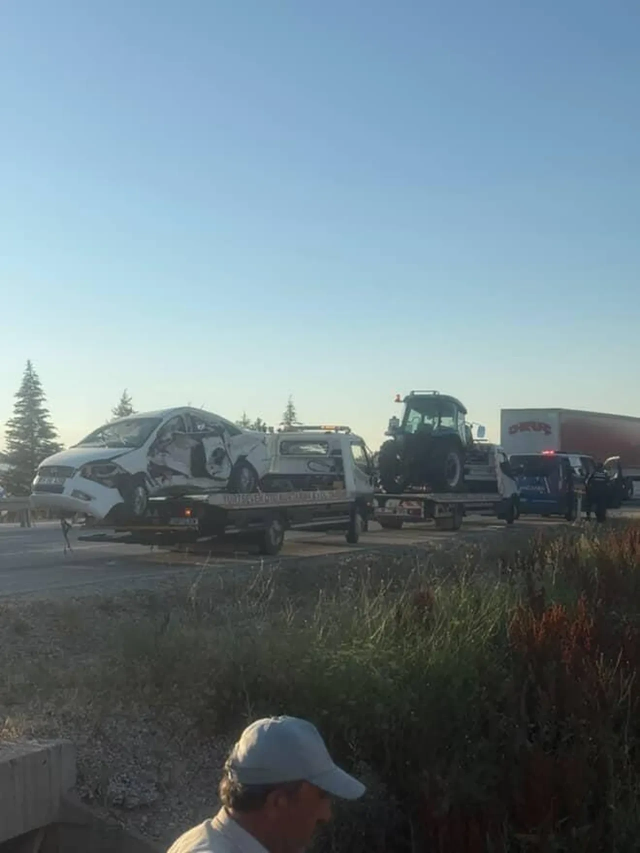 Henüz bir haftalık evliydiler! Genç çifti trafik kazası ayırdı, araçtaki yazı yürekleri sızlattı