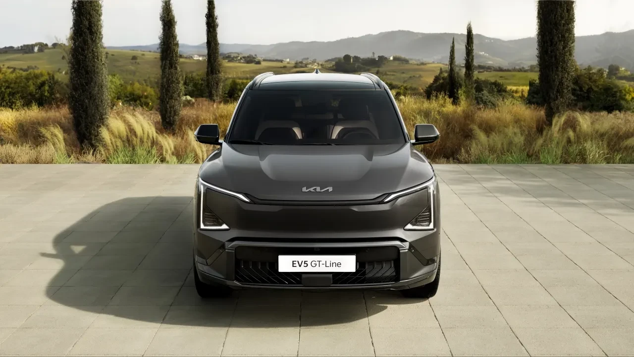Kia EV5 sahneye çıktı: Elektrikli SUV segmentine yeni bir nefes!