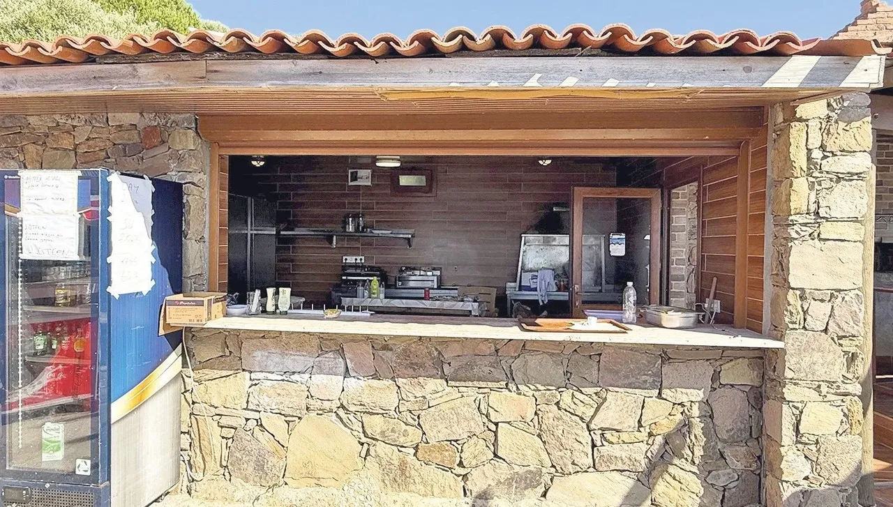 Lüks sitede skandal ihmal! '300 bin TL aidat veriyoruz ama ambulans bile yok!'