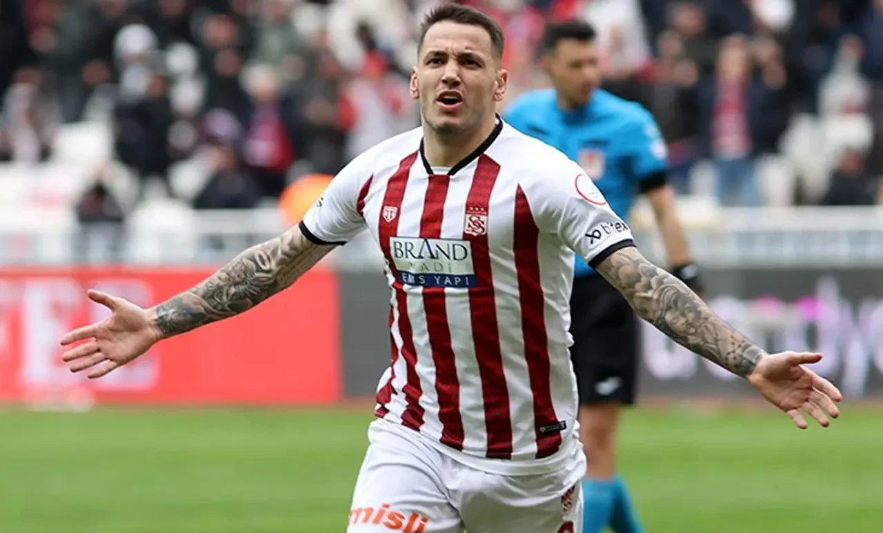 Transfer bombasını Samsunspor patlatıyor! Süper Ligi devleri de peşindeydi