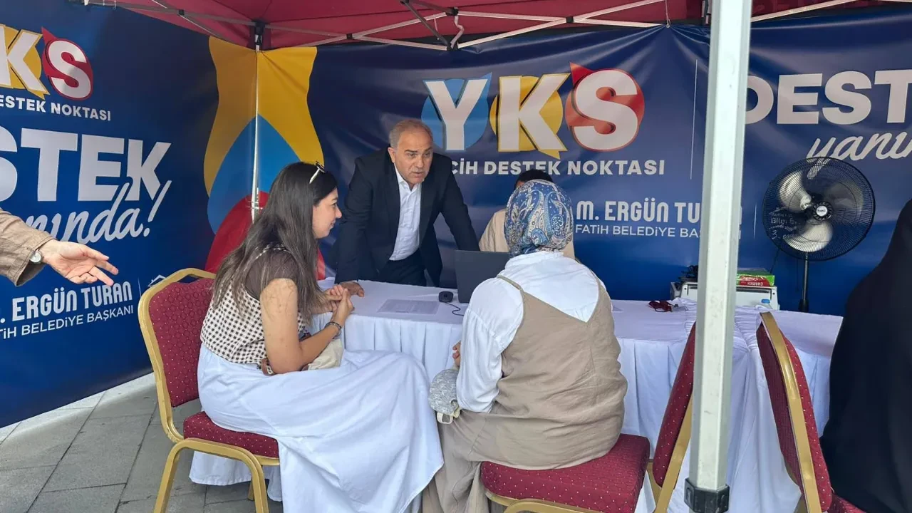 Fatih Belediyesi’nden üniversite adaylarına tercih desteği
