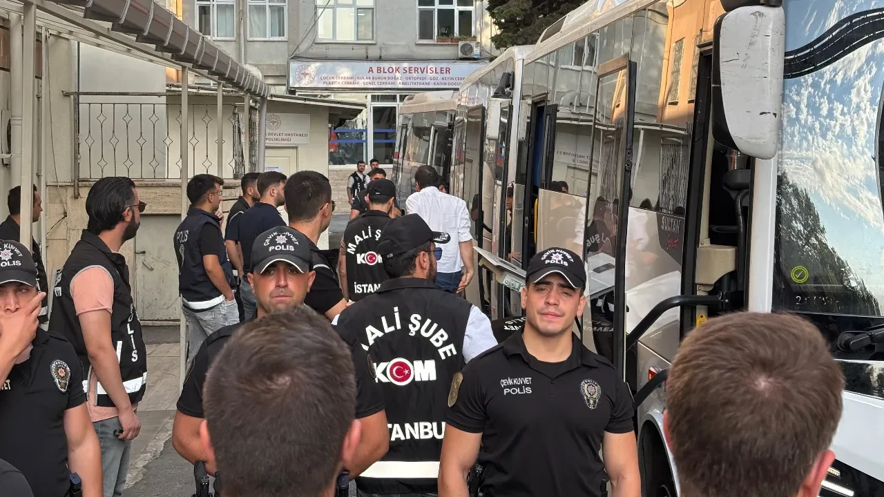 İBB'ye yolsuzluk soruşturması! Üst düzey yöneticiler adliyeye sevk edildi 