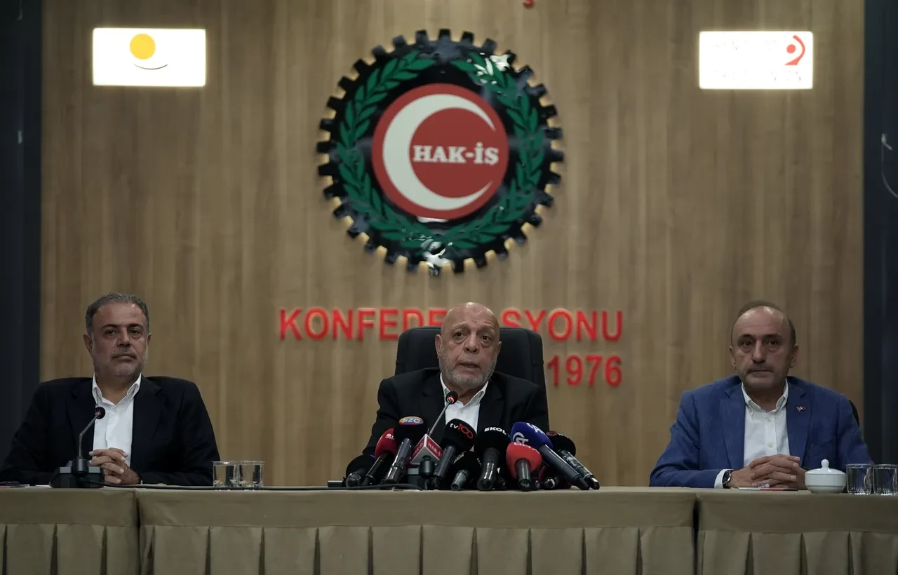 Kamu işçisinin zam pazarlığı devam ediyor: HAK-İŞ'ten zam teklifine yönelik açıklama geldi