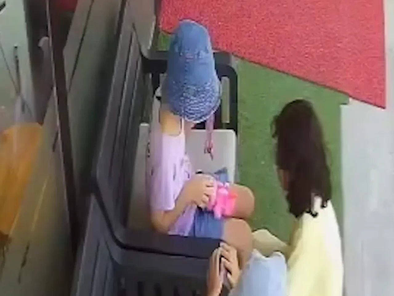 Kuaförden hayati müdahale! Heimlich manevrasıyla kurtardı