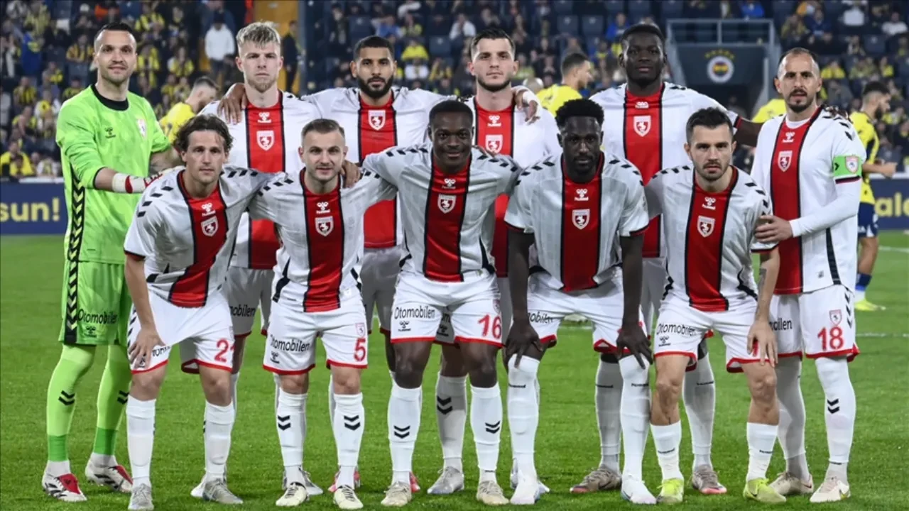 Samsunspor Dunkerque maçı canlı nereden izlenir, hangi kanalda? Hazırlık mücadelesine saatler kaldı