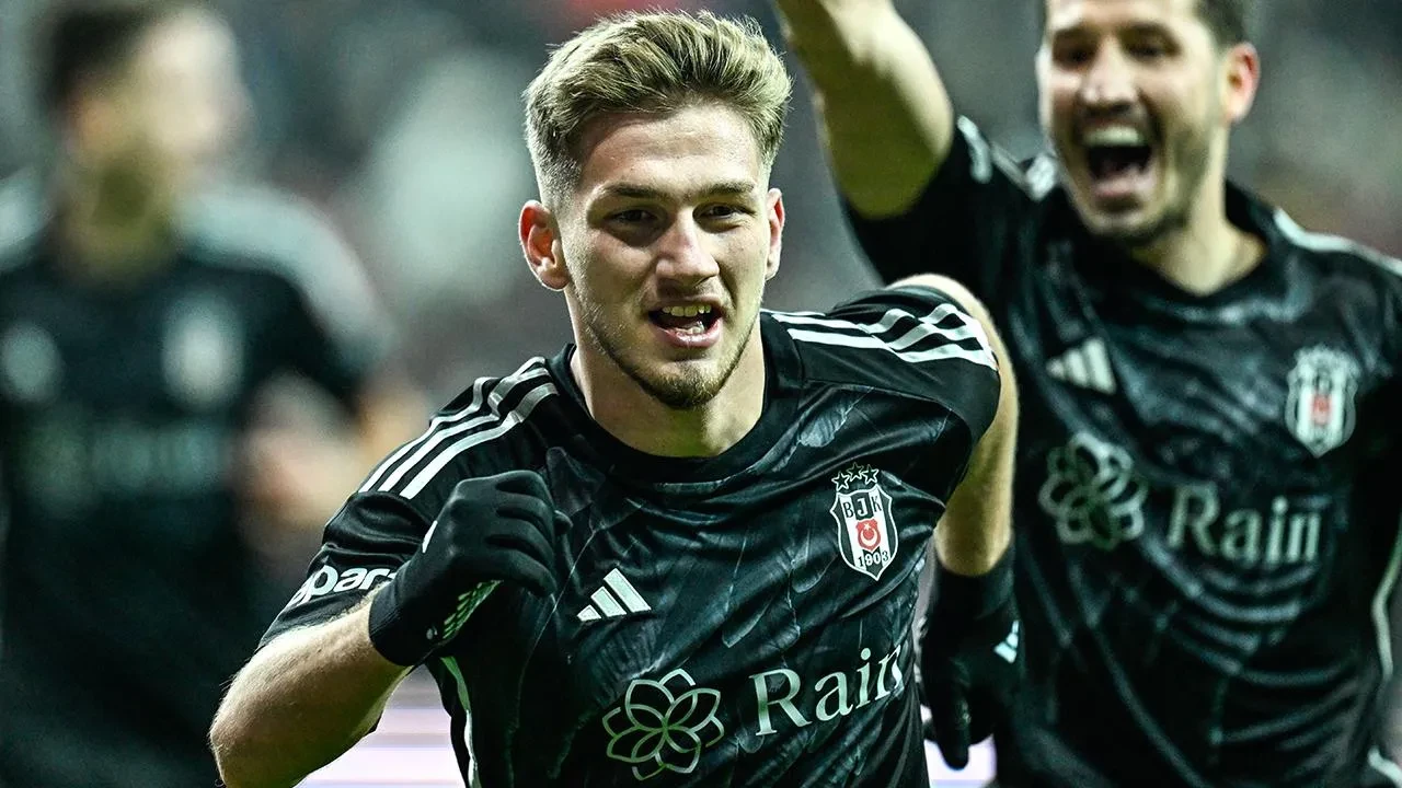 Semih Kılıçsoy yeni takımına gitti! Beşiktaş kasasına 15 milyon euro koyacak
