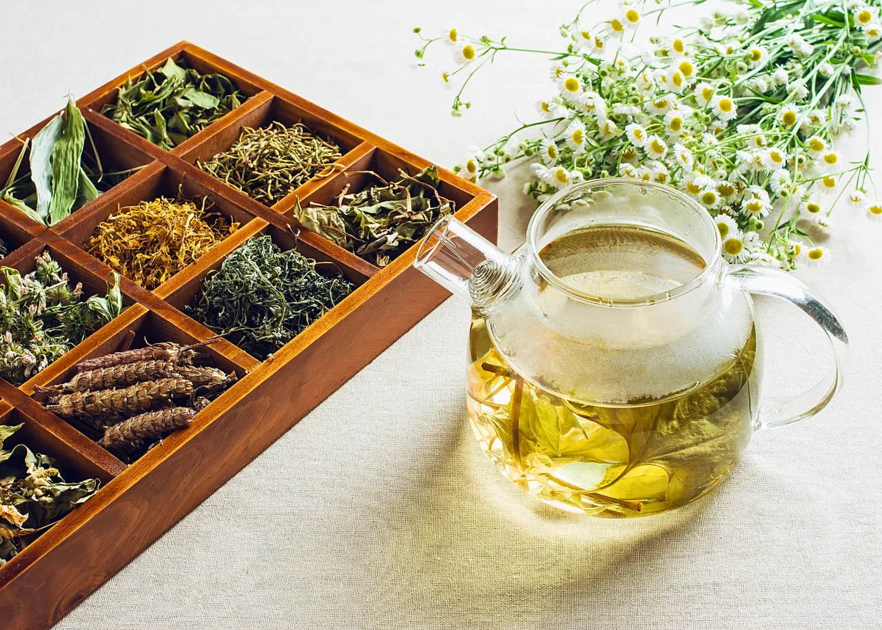 Vücuttaki ödemi atıyor, şişkinliği yok ediyor! Bu çaylar ödem problemini hemen çözüyor 