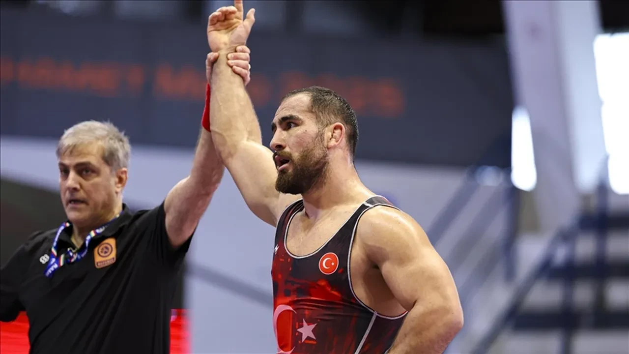 2025 Vezirköprü başpehlivanı kim oldu? 19. Samsun Vezirköprü Kunduz Yağlı Güreşleri kazananı belli oldu