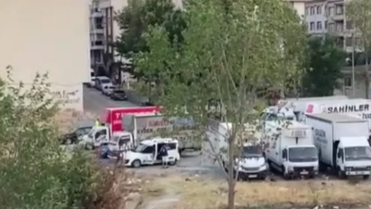Husumetlilerine kurşun yağdırdı! Dehşete düşüren anlar kamerada