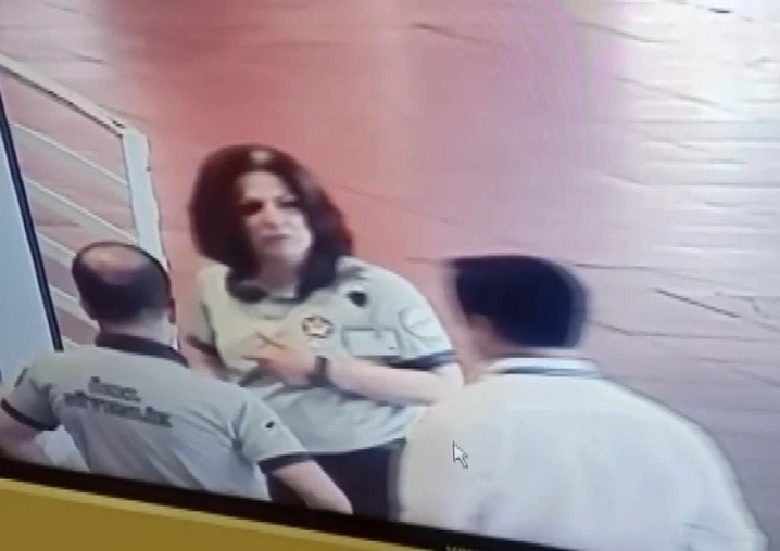 Bursa terminalinde alkollü kadının valiz kavgasının görüntüleri kamerada