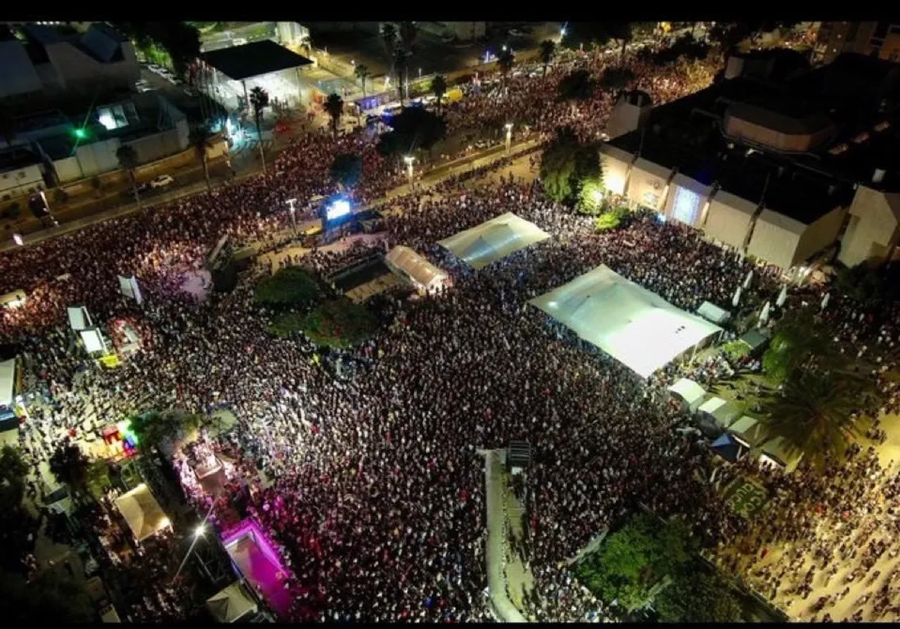 İsrail'de halk Netanyahu'ya karşı sokağa indi: Gazze'de katliam dursun diye genel grev çağrısı