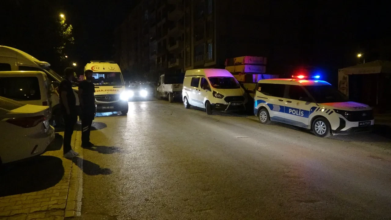 Malatya'da dehşet! Yaşlı kadın evinde yarı çıplak halde ölü bulundu