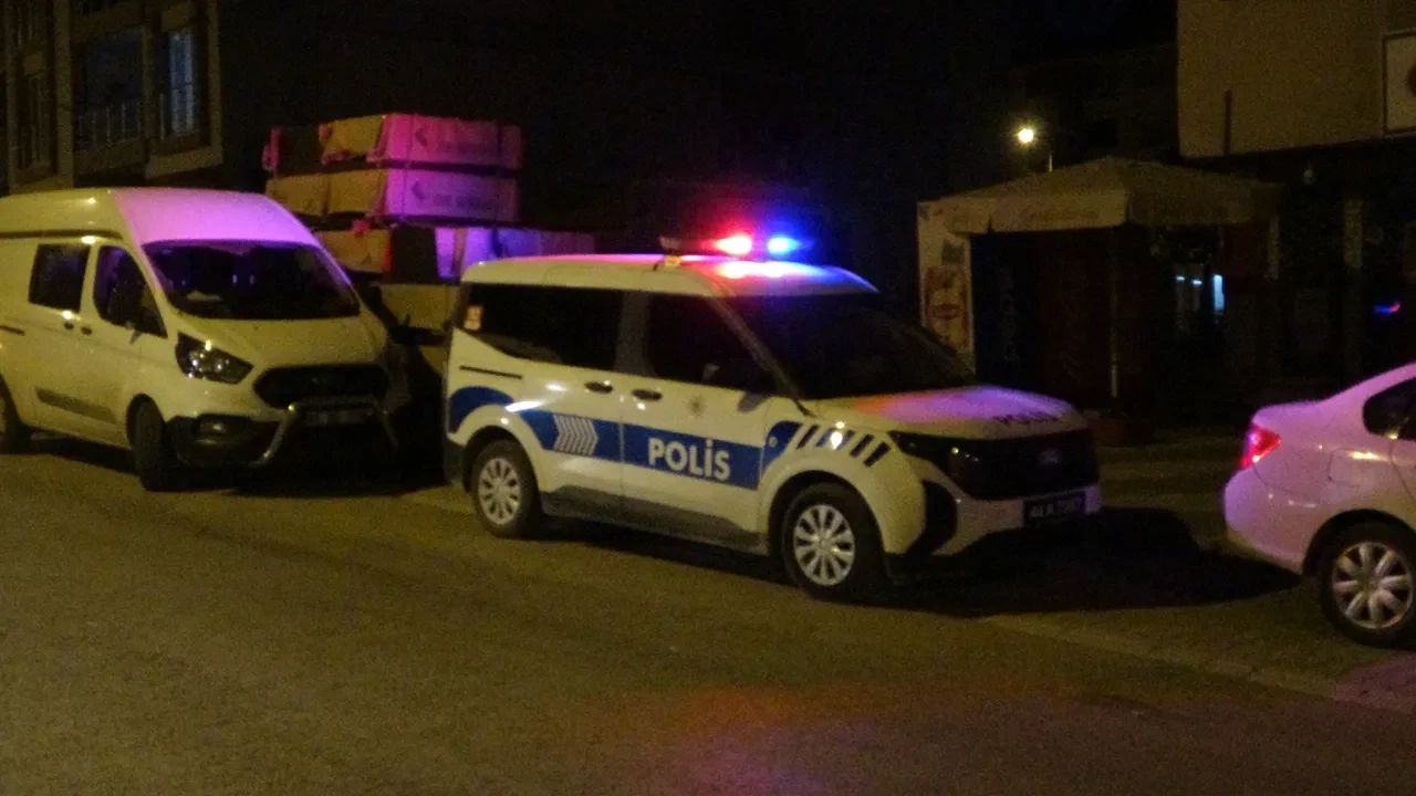 Malatya'da dehşet! Yaşlı kadın evinde yarı çıplak halde ölü bulundu