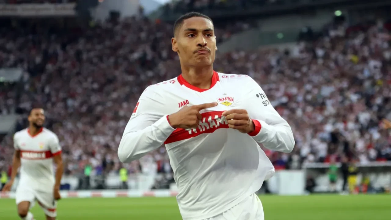 Okan Buruk'un transfer listesindeydi! Galatasaray'ın gündemindeki Enzo Millot imzayı attı