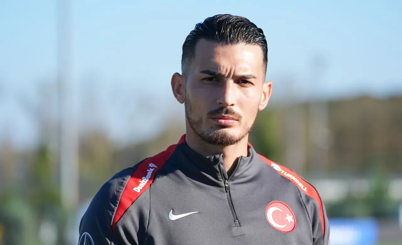 Uğurcan Çakır için Fenerbahçe ve Galatasaray yeniden devrede! Teklifler ortaya çıktı